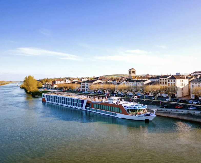 Cruise Ship