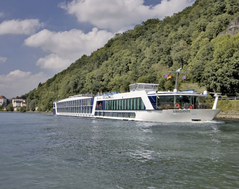 Cruise Ship