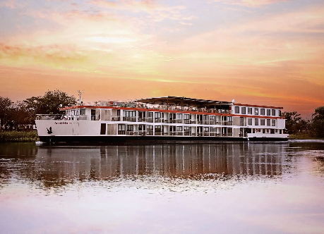 Cruise Ship