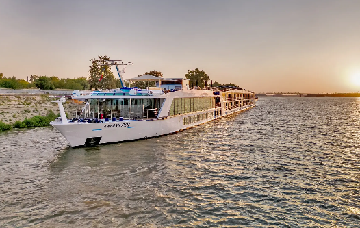 Cruise Ship