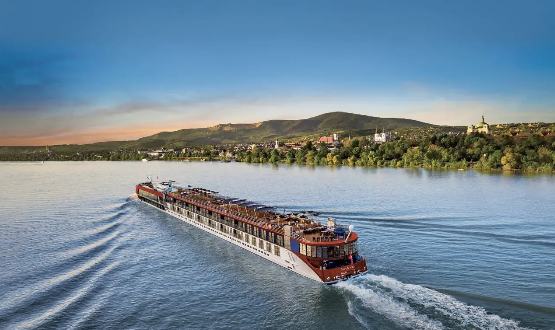 Cruise Ship
